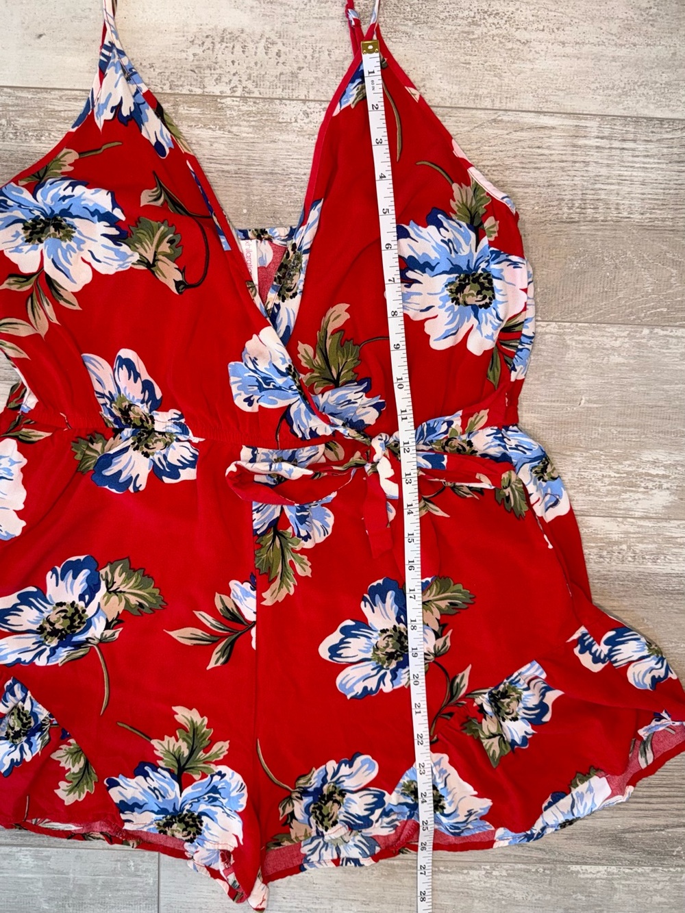 Xhilaration XL Red Floral Romper Women’s Sleeveless V-Neck Tie Waist Ruffle Hem - Picture 5 of 7